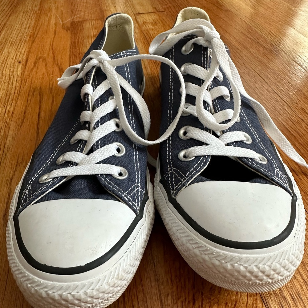 Converse All Star Sneakers | unisex men’s 6 / women’s 8 | navy blue low profile - Picture 7 of 8